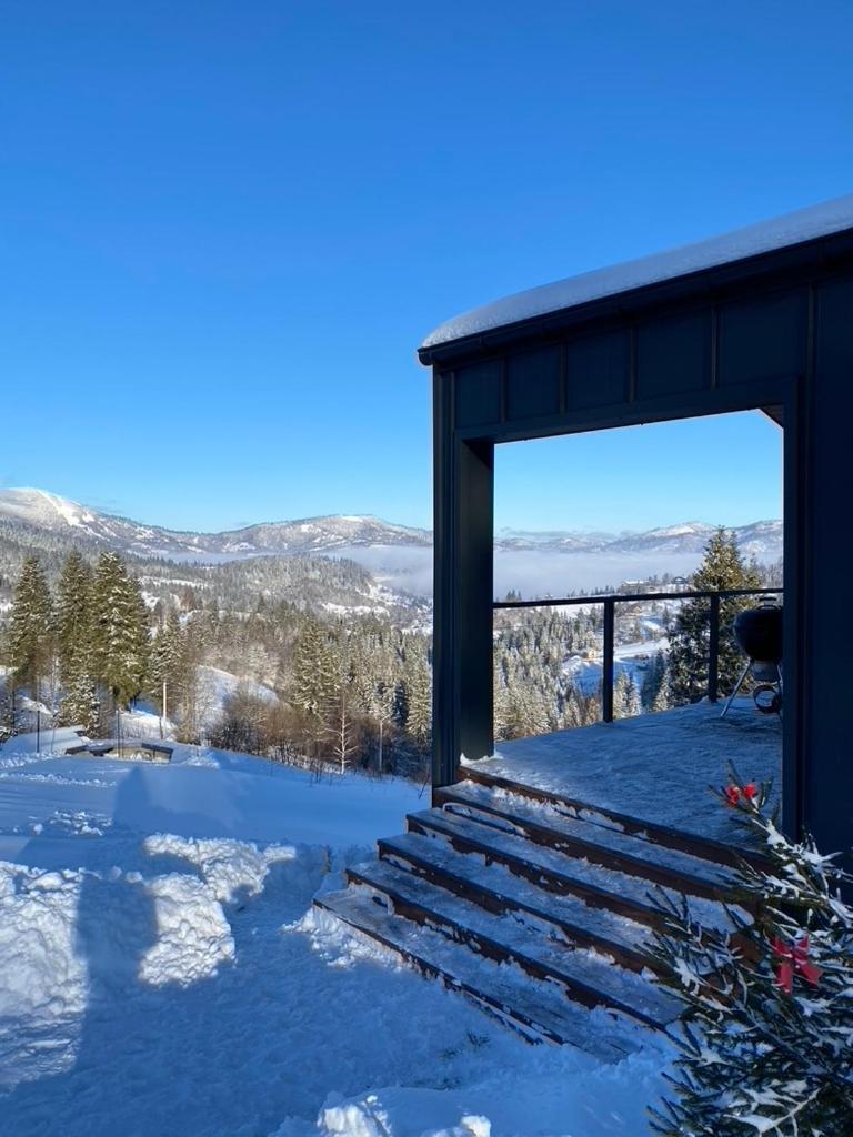 Mount Hotel スラブスク エクステリア 写真